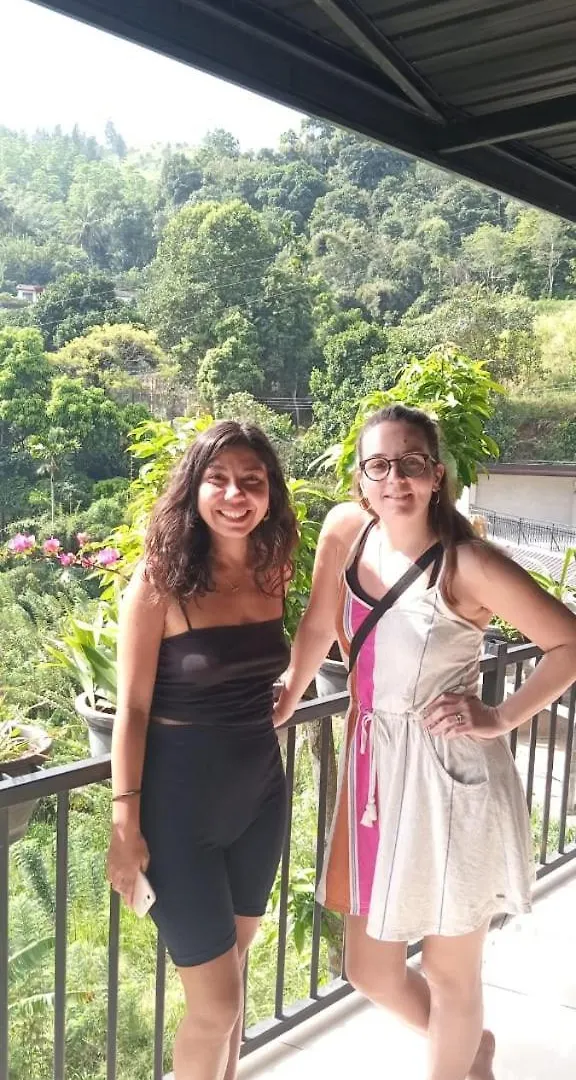 Kandy Ivy Mountain View Resort 0*,
