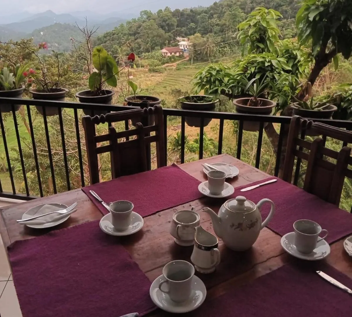 Kandy Ivy Mountain View Resort Sri Lanka